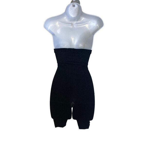 Assets by Sara Blakely High Waist Mid Thigh Black Sensational Shaper 58F42 SZ 2 - Picture 4 of 7